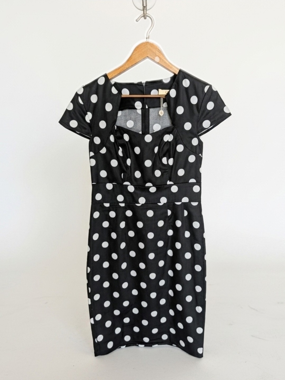 NWT Black Polka Dot Cap-Sleeve Dress Classic Tailored Cotton Spandex Blend M
